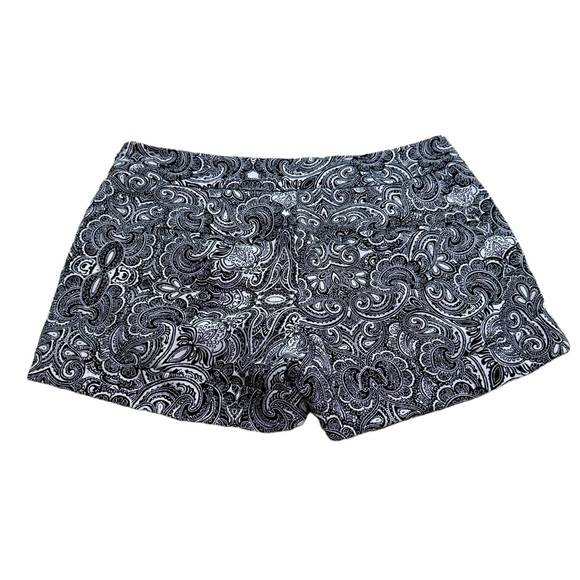 Like new Express Shorts - Picture 2 of 9